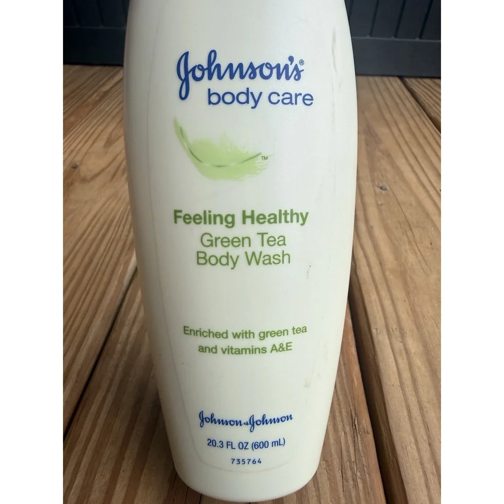 RARE Vintage 2008 Johnson's Body Care Feeling Healthy Green Tea Body Wash 20.3oz